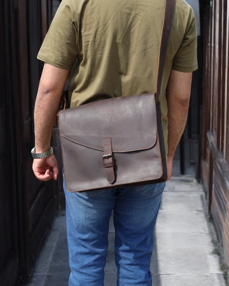 Durable full-grain leather shoulder bag for men