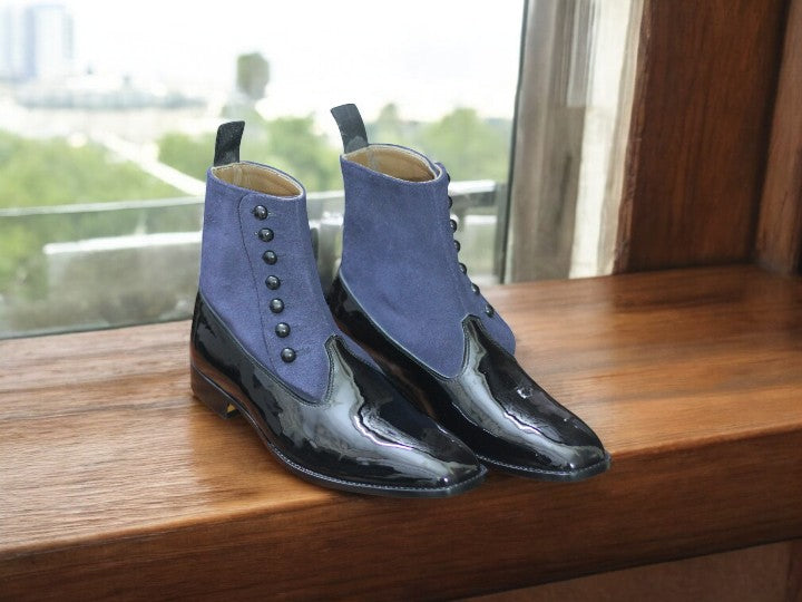 Vintage-inspired men’s leather dress boots