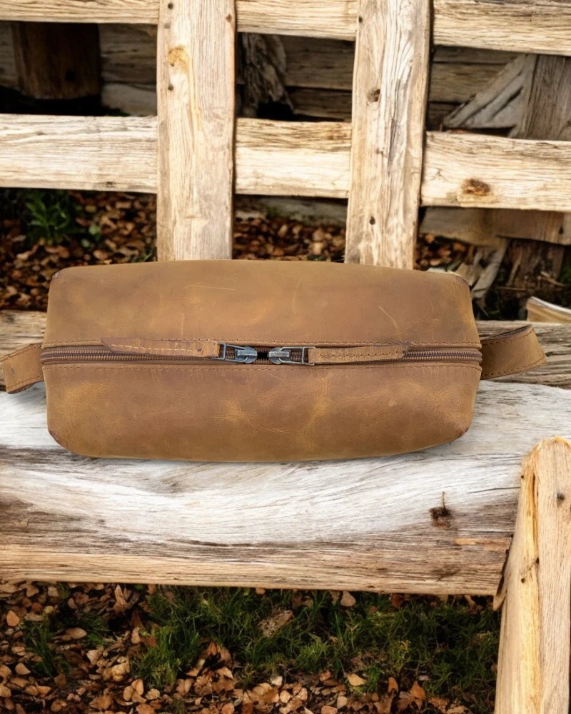 Stylish men’s travel toiletry organizer with compartments